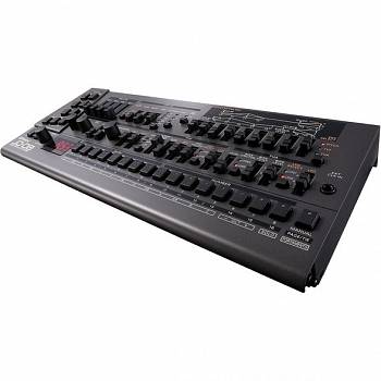 Roland  JD-08